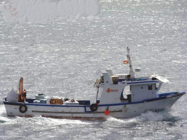 Vendo barco auxiliar de pesca