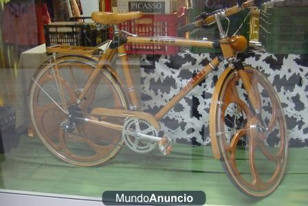 Vendo bicicleta de madera de roble, pieza muy exclusiva