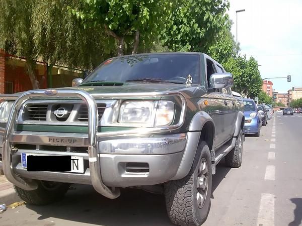 NISSAN NAVARA 2.5 TDI