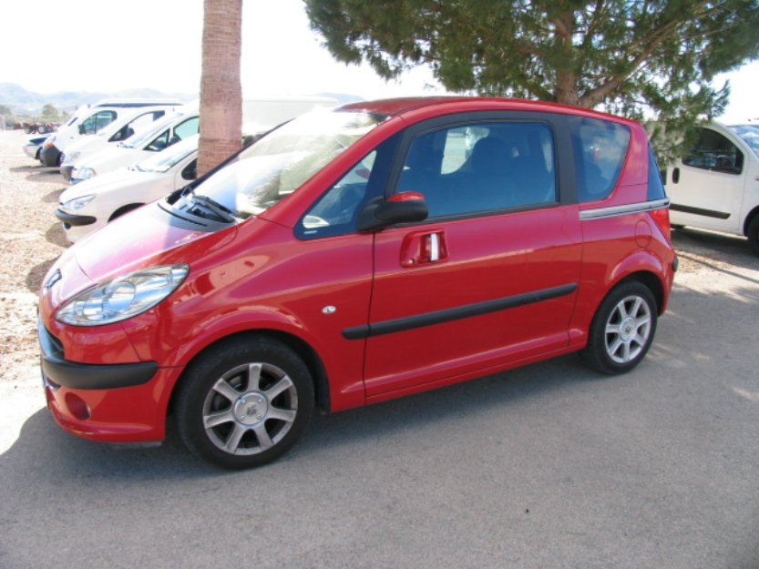 Peugeot 1007 1.4 hdi 70 cv.