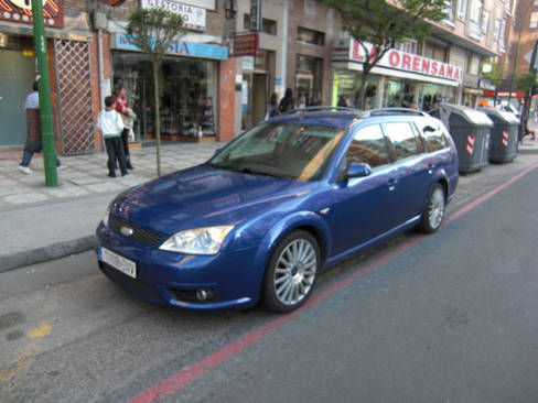 Ford Mondeo Familiar st 220 v6