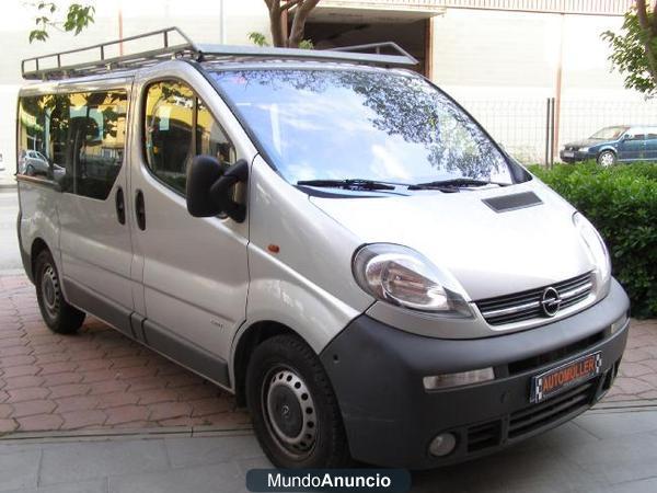 Opel VIVARO 2.5TDI 9PLAZAS C/GARANTIA MECANICA \'05