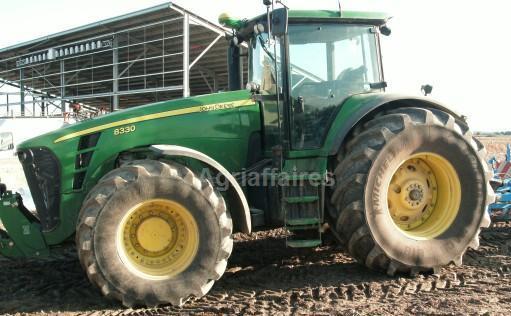 Tractor john deere 8330