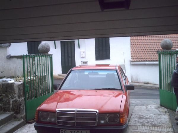 Se vende mercedes 190d 2.5 diesel 5 cilindros