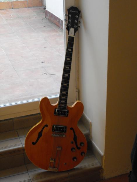 EPIPHONE RIVIERA NICK VALENSI