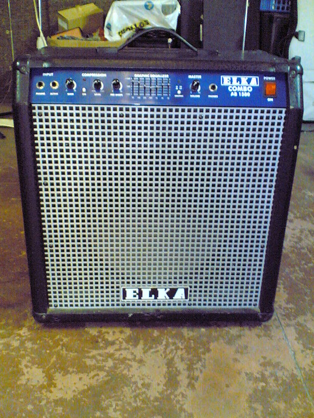 AMPLIFICADOR DE BAJO