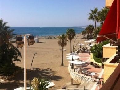 Apartamento con 3 dormitorios se vende en Estepona, Costa del Sol