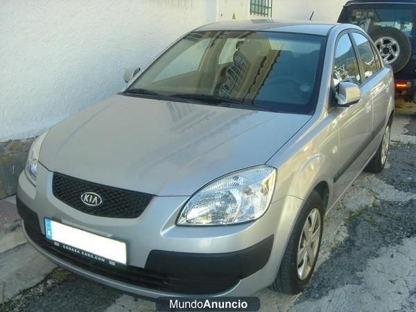 REBAJADO SE VENDE KIA RIO 1.4 5 P