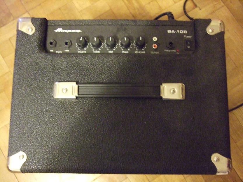 Ampli para bajo Ampeg BA-108