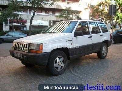 Jeep Grand Cherokee 4.0I LAREDO