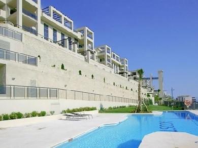 Apartamento con 2 dormitorios se vende en Estepona, Costa del Sol