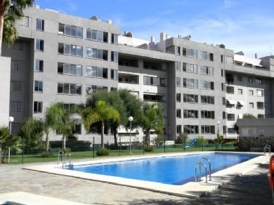 Apartamento con 2 dormitorios se vende en Fuengirola, Costa del Sol