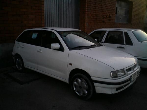 se vende seat ibiza 850