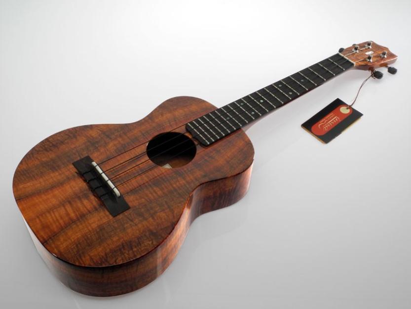 Imua Tenor Master Grade Curly Koa Ukelele