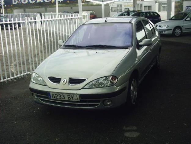 Venta de coche Renault MEGANE 1.9 DCI EXPRESSION '02 en Lleida