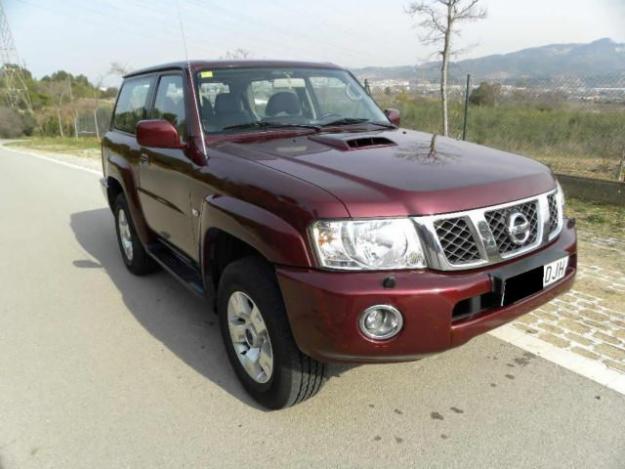 2005 Nissan Patrol 3.0 Di Elegance rojo