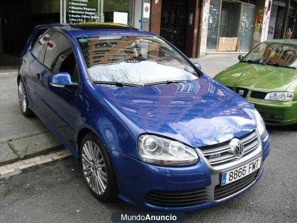 Volkswagen Golf 3.2 V6 R32 4Mot.