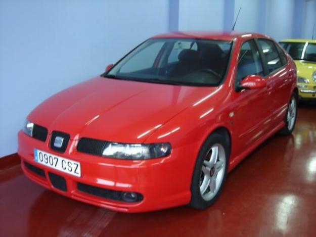 Comprar Seat LEON 1.9 TDI FR 150 C.V. '04 en Pobra Do Caramiñal