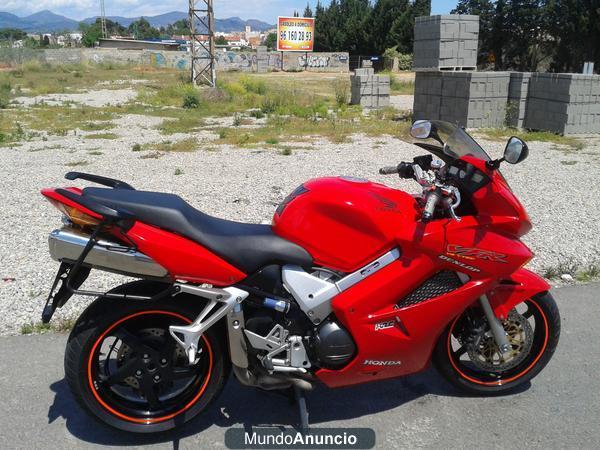 SE VENDE FANTASTICA HONDA VFR 800 FI MUY MIMADA