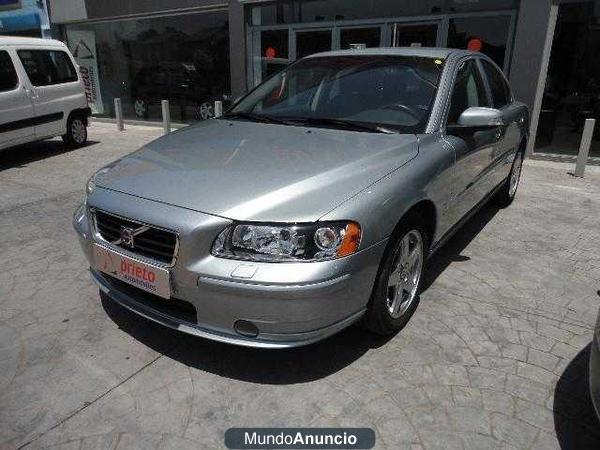 Volvo S60 2.4D Momentum 163