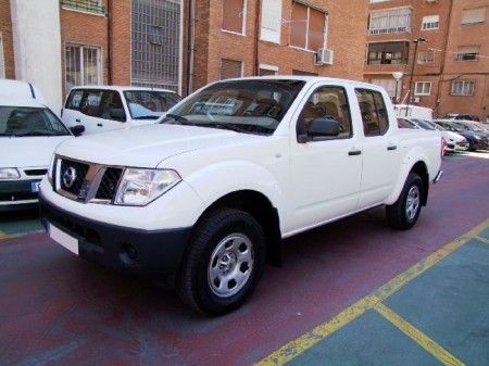 NISSAN NAVARA 2.5 DCI DOBLE CABINA 4X4 172 CV - Madrid