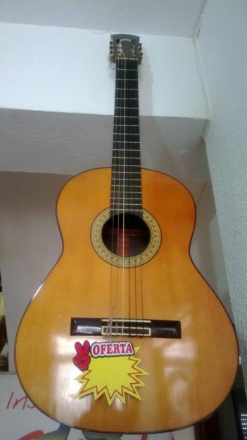 Vendo guitarra clasica