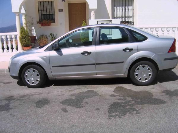 FORD FOCUS 1.6 TDCI AÑO 2007 44000KMS  7499 EUROS