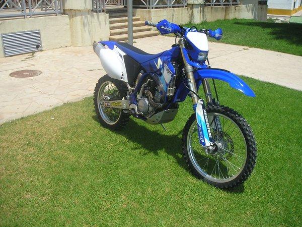 VENDO MOTO ENDURO YAMAHA