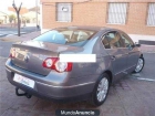 Volkswagen Passat 2.0 TDI 140cv Highline - mejor precio | unprecio.es