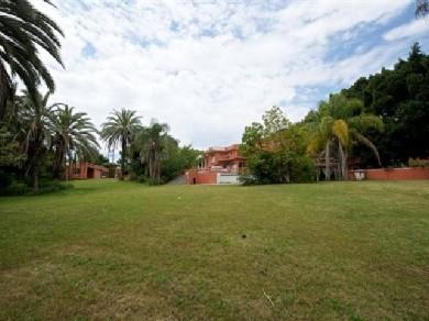 Chalet con 8 dormitorios se vende en Marbella, Costa del Sol