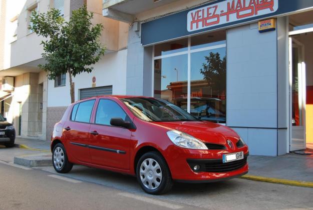 RENAULT Clio Authentique 1.5DCI70 eco2 -