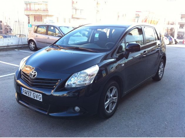 TOYOTA COROLLA VERSO VERSO 2.0 D4D ACTIVE