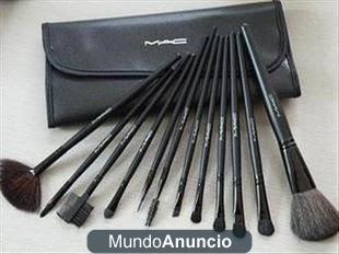 estuche mac con 12 brochas de maquillaje