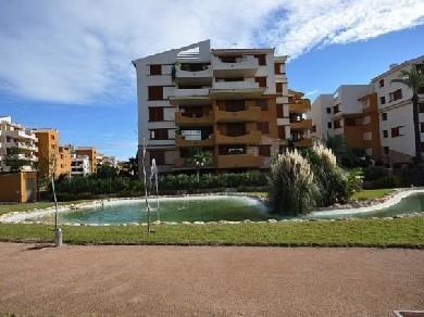 Apartamento con 3 dormitorios se vende en Punta Prima, Costa Blanca