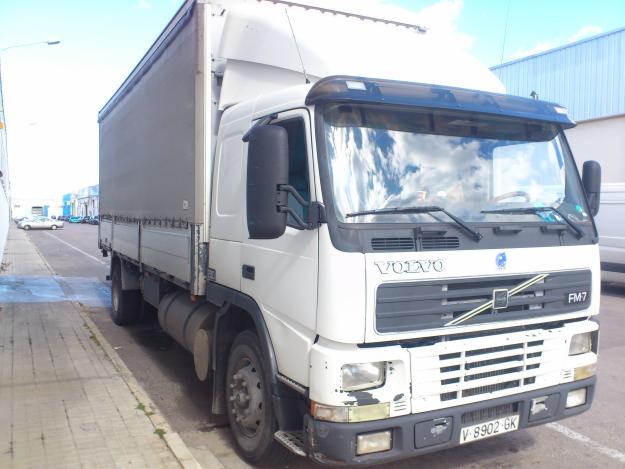 Camion volvo fm7