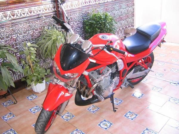 Vendo moto Suzuki Bandi 600cc en Sevilla barata y seminueva