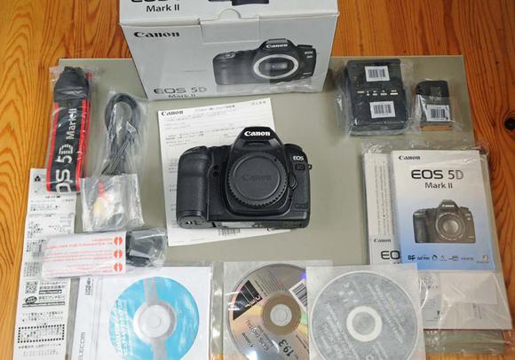 Canon EOS 5D Mark II 21MP DSLR