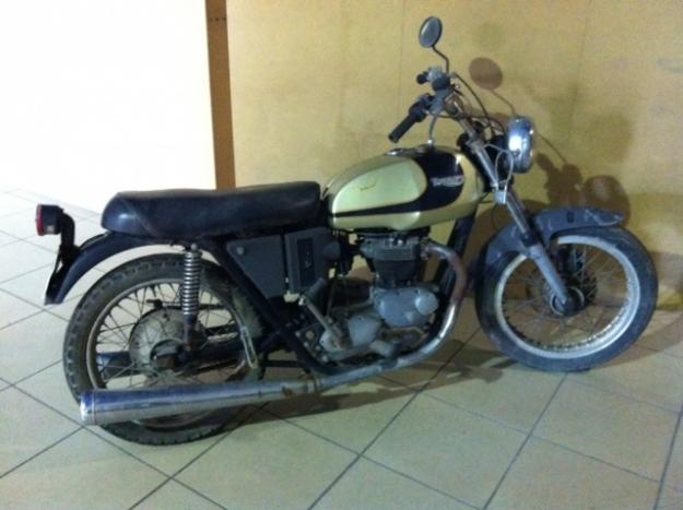 Vendo moto Triumph TR6R