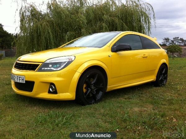 VENDO OPEL ASTRA 1.9 tdci GTC SPORT 150 cv (OPC) AMARILLO