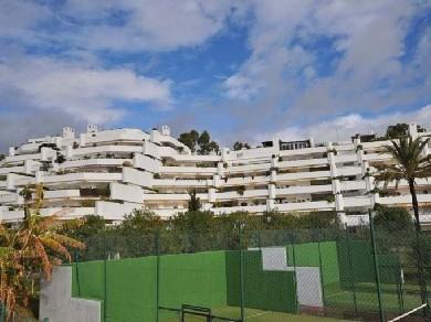 Apartamento con 5 dormitorios se vende en Marbella, Costa del Sol