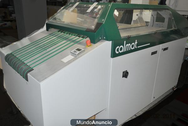 VENDEMOS MAQUINA PARA DOBLAR Y ENBALAR PRENDAS DE TEXTIL