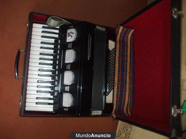 Acordeon Weltmeister Stella 96bj.