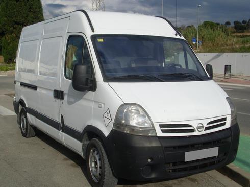 Nissan Interstar 2.5 DCI 100CV Furgon SOBREELEVADO