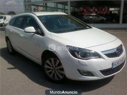 Opel Astra 2.0 CDTi Cosmo Auto ST