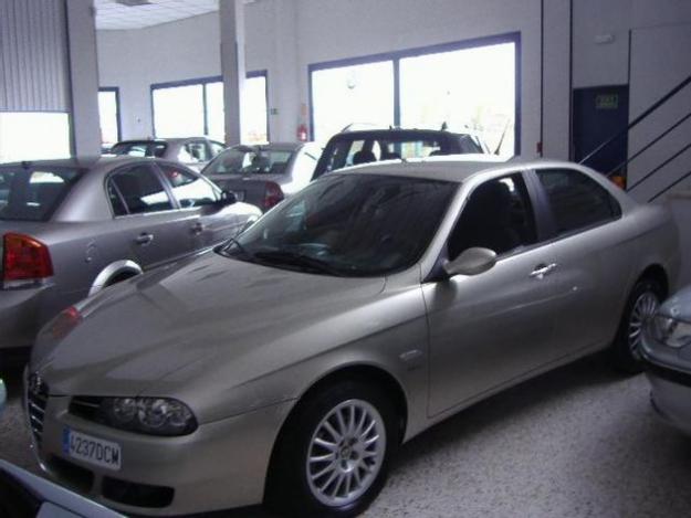 Venta de coche Alfa Romeo 156 1.9JTD DISTINTIVE 140CV '04 en Fuenlabrada