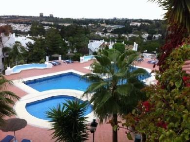 Apartamento con 4 dormitorios se vende en Marbella, Costa del Sol