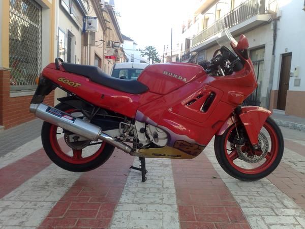 SE VENDE HONDA CBR 600 F AÑO 89