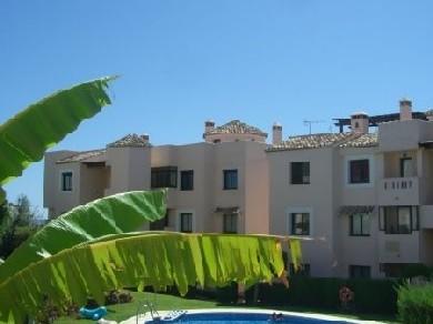 Apartamento con 3 dormitorios se vende en Marbella, Costa del Sol