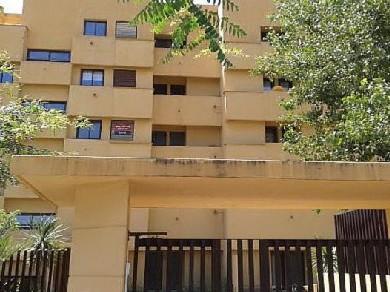 Apartamento con 3 dormitorios se vende en Estepona, Costa del Sol