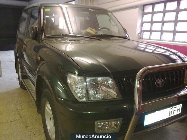 VENDO TOYOTA - LAND CRUISER VX SERIE 90 LUXE